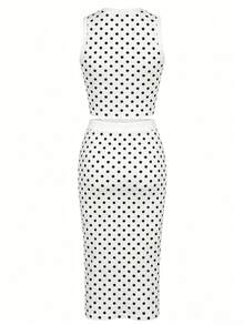 UREREM Bộ 2 món áo tank top và chân váy nữ kẻ sọc phối màu, gân tăm, xẻ tà, phong cách casual thanh lịch đi tiệc và đi biển - Chấm bi trắng - Xem 3