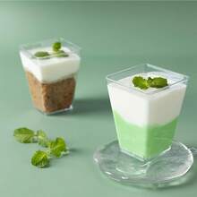 Vasos para postres de 10/20/30/50 oz con tapas y sin tapas - Vasos transparentes multiusos para pudín de plátano, yogur, mousse, pastel y helado - Duraderos y apilables, adecuados para cumpleaños, bodas, suministros para fiestas, vajilla de boda - Recipientes para preparación de alimentos festivos, diseño apilable, material ligero, organizador de eventos - transparente - Ver 2