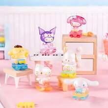 (1件隨機) 正版授權 Sanrio 星座桌面擺飾，Hello Kitty 主題迷你桌面裝飾，成人居家裝飾配件，14+ - 彩色 - 查看 4
