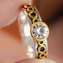 復古雙色幾何戒指，鑲嵌美麗圓形人造鑽石，女性日常穿搭理想配件 - 雙色 - 查看 5