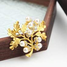 Vintage Openwork Pearl Irregular And Versatile Foliage Corsage - A1 - View 3