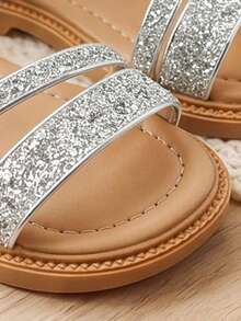 1 Paar Mädchen Silber Glitzer Doppeltriemen Prinzessin Sandalen, verstellbare Metallschnalle Knöchelriemen, rutschfeste flache Sohle, atmungsaktive offene Zehenpartie leichte Sommerschuhe, geeignet für Kleinkinder.Kinder Alltag.Party.Bühne.Reisen.Zuhause.Outdoor Kindersandalen - Silber - Übersicht 5