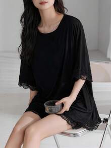 2pcs/Set Women's Pajamas Homewear Set, Lace Patchwork Solid Color Short Sleeve Shorts, Comfortable For Home, Easy Care Fabric - Black - View 2