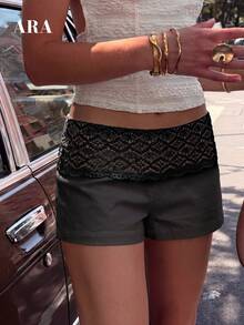 ARA CHIC 女款黑色優雅蕾絲腰帶性感低腰修身短褲 夏季街頭度假風 - 黑色 - 查看 1