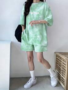 AICJ 两件套女士扎染字母印花休闲运动套装，宽松圆领T恤和短裤/休闲裤，以及舒适的睡衣家居服套装 - 薄荷綠 - 查看 4