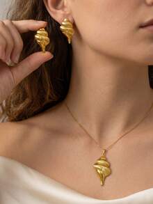 1 Set Stainless Steel Gold Necklace & Earrings Set, European And American Vintage Waterproof Hypoallergenic Non-Fading, 3D Spiral Conch Shell Cone Shell Design, Collarbone Chain & Earrings Jewelry For Women, Suitable For Daily Wear And Beach Vacation In Summer - Multicolor - View 2