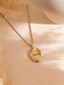 1PC Customized Men's Locket Necklace With Minimalist Oval Design, Openable Design Supports 1-2 Photos, Front Engraved With Exclusive Name, Keeps Important Memories Close To The Heart. Rugged And Versatile Gold-Plated Cuban Chain Fits Multiple Outfits, Popular Men's Commemorative Accessory, Also A Hot-Selling Choice For Father's Day, Birthday Gift. - Photo Box Necklace (corn Chain) - View 7