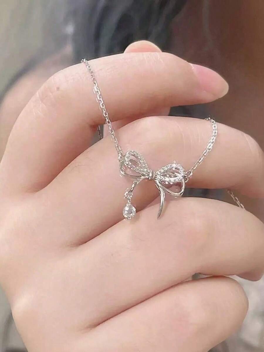 1件經典優雅蝴蝶結吊墜項鍊 - 銀色 - 查看 1