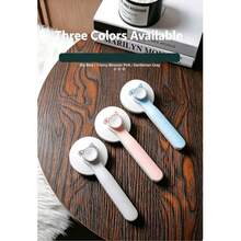 Brosse auto-nettoyante pour chiens & chats, peigne de retrait de poils d'animaux à un bouton, brosse de toilettage à broches en acier rondes souples, outil de désemmêlage efficace pour chatons, chiots, petits, moyens et grands animaux de compagnie - Multicolore - Voir 4