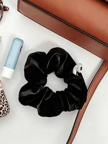 Fashionable Velvet Hair Scrunchie With Hidden Pocket, Multi-Functional Storage For Hair Accessories, Cash And Keys, Compact And Portable, Travel Essential - Multicolor - View 8