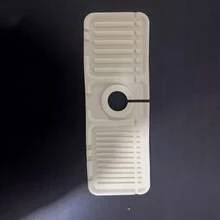 1个硅胶水龙头防溅罩 - 硅胶水龙头把手滴水盘、洗洁精分配器、水龙头后部海绵垫、厨房水槽配件、防溅罩，可裁剪成窄边，适用于浴室水槽、厨房水槽和碗碟架 - 彩色 - 查看 13