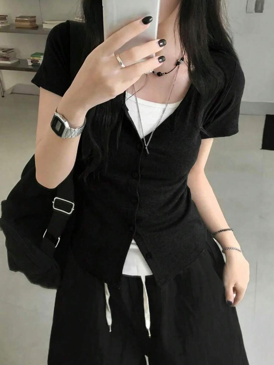 韓式簡約學院風配色圓領修身 2 合 1 翻領短袖女款休閒夏季 T-shirt 上衣 - 黑色 - 查看 1
