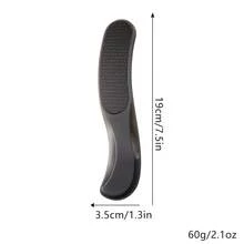 高品質奈米玻璃足部磨腳石，專為居家使用設計，能有效去除腳底與腳跟的死皮與繭皮。採用耐用優質奈米玻璃製成，長時間維持卓越的去角質效果；是專業美甲師與追求舒適居家足部護理者的理想工具，精美設計使其成為完美的節日禮物。 - 彩色 - 查看 3