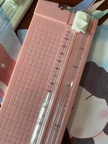 開學必備雙向 A4 紙切機 小型手動裁紙機 辦公用 手作多功能裁紙刀 便攜尺規紙切工具 桌面裁紙機 - 單件 - 查看 7