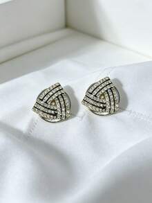 2 Pcs Fashion French Light Luxury Triangle Rhinestone Inlaid Women's Cufflinks, Suitable For Daily Wear, Gifts For Friends - Silver - View 7