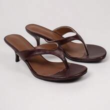 2026 Summer New Brown Toe-Post Round Toe Kitten Heel Slide Sandals Women's Mule Shoes Elegant Versatile Date Night Export Style High Heels - Brown - View 2