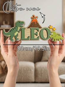 1 pieza Placa de nombre de dinosaurio personalizada - Decoración de madera para guardería - Letrero de dinosaurio para niño - Decoración de dormitorio de dinosaurio - Regalo para amantes de los dinosaurios, Letrero de puerta de madera con tema de dinosaurio personalizado para habitación infantil, Para padres y abuelos con niños que buscan decoración de guardería, regalos de cumpleaños o letrero personalizado para habitación infantil, Crea un sentido único de exclusividad, Elementos divertidos de dinosaurio y volcán inspiran la imaginación de los niños, Se combina perfectamente con varios estilos de decoración del hogar - Negro - Ver 2