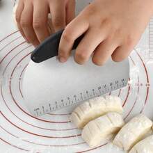 This 2 Pieces Multi-Functional Dough Cutter Set Includes A Measuring Ruler, A Stainless Steel Countertop Scraper And Shredder, And A Pizza Dough Scraper. Suitable For Making Cakes, Pizzas, And Bread, It's Easy To Use And Perfect For Home Baking. - Silver - View 8