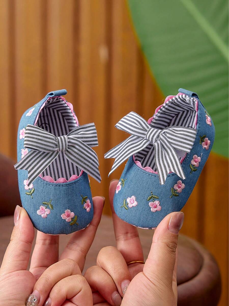 1 Pair Infant Girl Shoes, Soft And Comfortable, Casual Princess Style, Cute Fresh Fabric Shoes, Suitable For Spring, Summer, Autumn - Blue - View 1