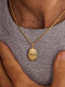 1PC Customized Men's Locket Necklace With Minimalist Oval Design, Openable Design Supports 1-2 Photos, Front Engraved With Exclusive Name, Keeps Important Memories Close To The Heart. Rugged And Versatile Gold-Plated Cuban Chain Fits Multiple Outfits, Popular Men's Commemorative Accessory, Also A Hot-Selling Choice For Father's Day, Birthday Gift. - Photo Box Necklace (corn Chain) - View 3