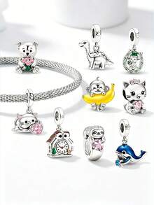 1个猴子拿着香蕉的装饰品，适合DIY手链、项链和其他珠宝制作，是送给女性和女孩的绝佳礼物。 - 串珠 - 查看 1