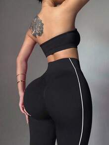 Ms. Slayoga Seamless Striped Sports Set, Including Cropped Top And Leggings - Black - View 3