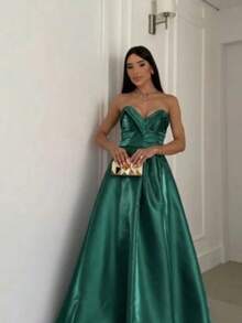 verde esmeralda