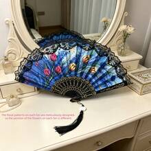 1件哥德風油畫花卉蕾絲折疊手扇附流蘇，復古便攜扇，適合夏季、派對、Cosplay與旗袍，4款可選 - 花朵類蕾絲折扇 - 查看 10