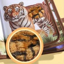 嬰兒與幼兒互動觸感書－早期學習教育故事書，附老虎、大猩猩與猴子插圖，促進感官發展，萬聖節、聖誕節、情人節與嬰兒洗禮派對理想禮物 - 彩色 - 查看 8