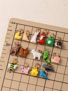 1件可愛森林動物吊墜，可愛卡通風格，14K鍍金，銅材質吊墜，適用於DIY包包、手鍊、腰繩及其他裝飾配件，適合女性日常穿搭、海灘、演唱會、約會等場合的日常珠寶 - 彩色 - 查看 3