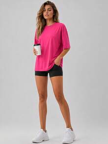 Camiseta holgada y extragrande de mujer con hombros caídos, color fucsia liso, manga corta, cuello redondo, top casual de verano, estilo básico Y2K 2026, deportiva - Rosa Fucsia - Ver 4