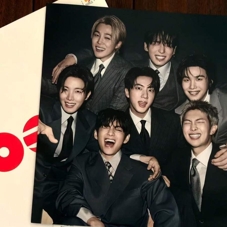 BT/S JK V JHOPE A 全套 7 張全球幸運卡,附贈卡,2026 新專輯「ARIRANG」與世界巡演演唱會,迷你收藏卡,新收藏家問候卡,盒裝裝飾卡,多種數量與規格 - 彩色 - 查看 1