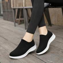 Damen Strick Mule Schuhe, rückenfreie Slip-On Freizeitschuhe, atmungsaktive Laufschuhe, bequeme Loafer - RS1005 Schwarzweiß - Übersicht 6