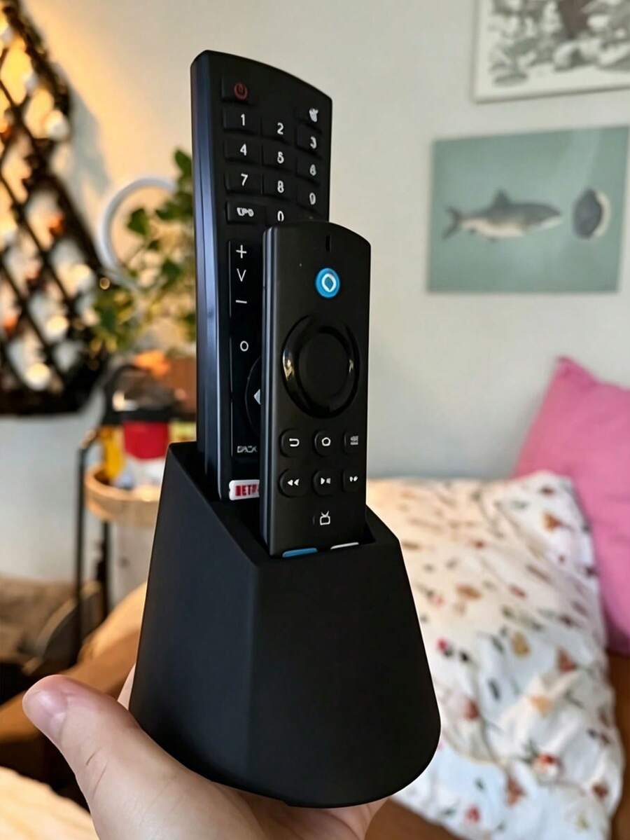 1 pieza Soporte para control remoto de 2 ranuras - Organizador de escritorio práctico, adecuado para controles remotos de TV, aire acondicionado, iluminación y suministros de oficina - Puede sostener 2 controles remotos, sin necesidad de energía, estante de almacenamiento de control remoto - Multicolor - Ver 1