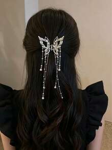 Fashion Butterfly Tassel Hair Clip, Hollow Butterfly Tassel Claw Clip Half-Up Hair Hair Claw, Elegant Faux Pearl Design - Chic Alloy Bow Hair Accessory, Suitable For Daily And Party Wear, Also A Great Gift Choice - Multicolor - View 1