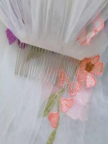 1件蕾絲刺繡貼花新娘面紗附髮梳 單層新娘婚禮配件 - 彩色 - 查看 3