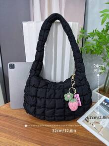 Bolso de hombro versátil para uso diario y desplazamientos, de color liso, suave, acolchado tipo nube, plisado y de llevar bajo el brazo - Negro - Ver 4