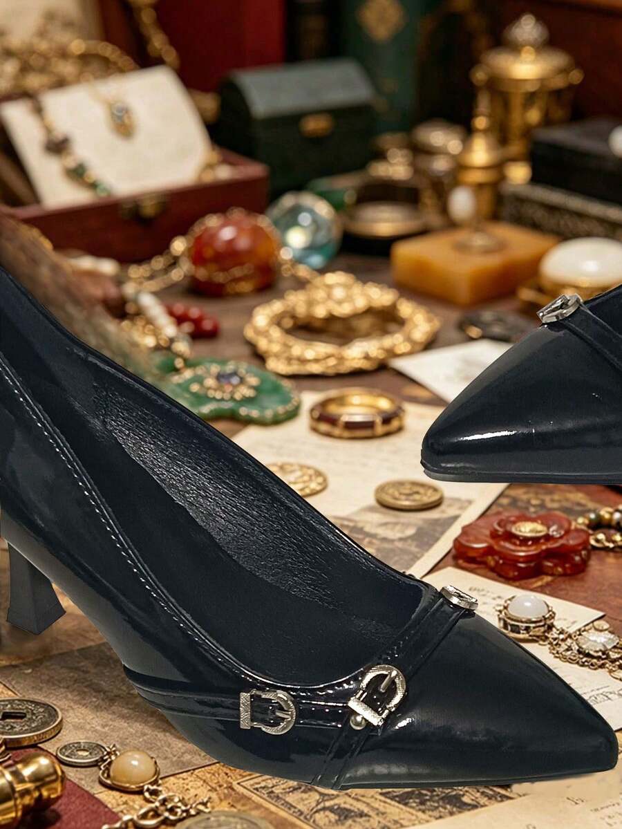 奢华黑色金属扣尖头高跟鞋,复古淑女通勤修身低帮百搭鞋 - 黑色 - 查看 1