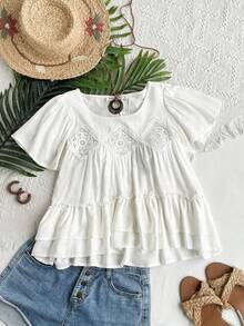 Blusa de mujer de verano de color liso minimalista con encaje calado, manga corta y bajo multicapa - Blanco - Ver 4