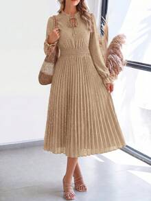 PRETTYGARDEN Women's Spring Fall Midi Dress Casual Long Sleeve V Neck Swiss Dot Pleated A Line Flowy Dresses New Years Party Valentine Vacation Dresses For Women - 卡其色 - 查看 1