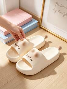 Women's Cute Cat Face Slippers, Soft Summer Indoor Shoes, Comfortable Fun Animal Style Slip-On Slippers, Suitable For Bedroom And Bathroom - Beige - View 3