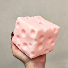 逼真起司方塊柔軟絨毛桌面裝飾擺件，柔軟觸感3D糖果方塊造型桌面展示小飾品，創意居家辦公室氛圍裝飾小物件，節日禮物可愛桌面柔軟裝飾手工藝品 - 彩色 - 查看 4