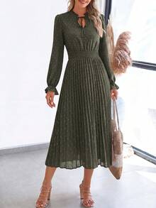 PRETTYGARDEN Women's Spring Fall Midi Dress Casual Long Sleeve V Neck Swiss Dot Pleated A Line Flowy Dresses New Years Party Valentine Vacation Dresses For Women - 軍綠色 - 查看 5