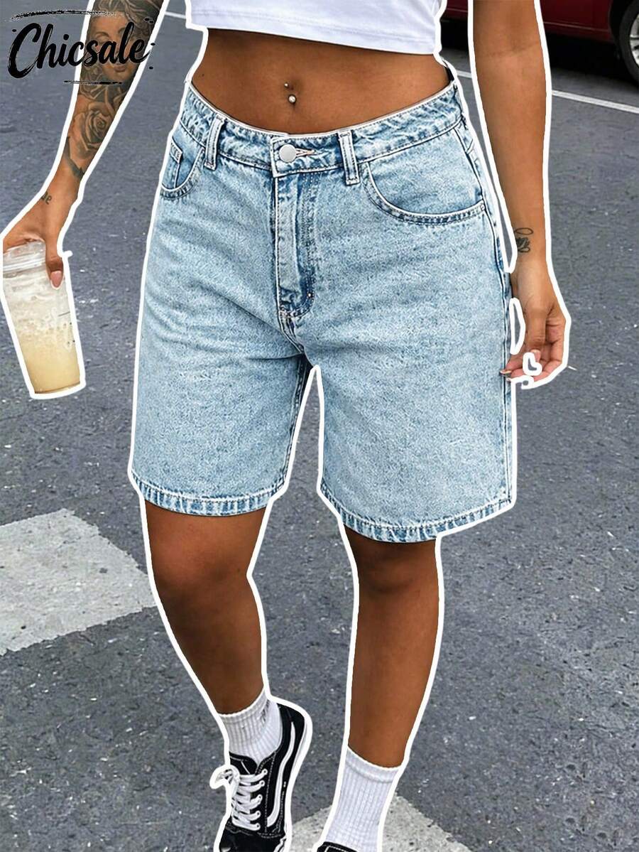 Women's Casual Everyday Bermuda Denim Shorts Summer - Light Wash - View 1