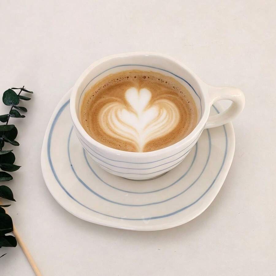 250ml Hand-Painted Underglaze Ceramic Coffee Cup And Saucer, Vintage Ins Style Coffee Shop Afternoon Tea Cup, Suitable For Daily Use - Blue - View 1