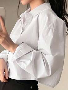 女款白色寬鬆領短款長袖襯衫，適合夏季休閒通勤外出，修身輕盈上衣，背面設計交叉開衩襯衫上衣 - 白色 - 查看 2