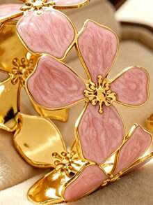 2PCS Minimalist Fashion Vintage Elegant Gentle Style Oil Drop Enamel Four-Leaf Flower Bracelet & Ring Set, Stainless Steel Women's Jewelry Set, Suitable For Daily Wear/Garden Party/Evening Party/Afternoon Tea/Street Style/Holiday Gift For Girlfriend - Yellow Gold - View 9