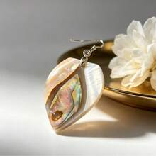 Zhenwei xina Bohemian-Style Abalone Shell Pendant, A Fashionable Accessory For Women. Versatile For Summer Getaways And An Ideal Gift Choice. - Multicolor - View 7