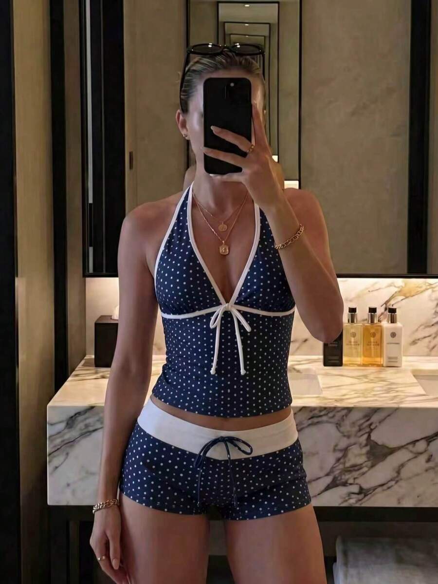 新款夏季清新甜美可愛藍白波點掛脖比基尼套裝附男孩短褲,適合海邊度假與休閒 - 彩色 - 查看 1