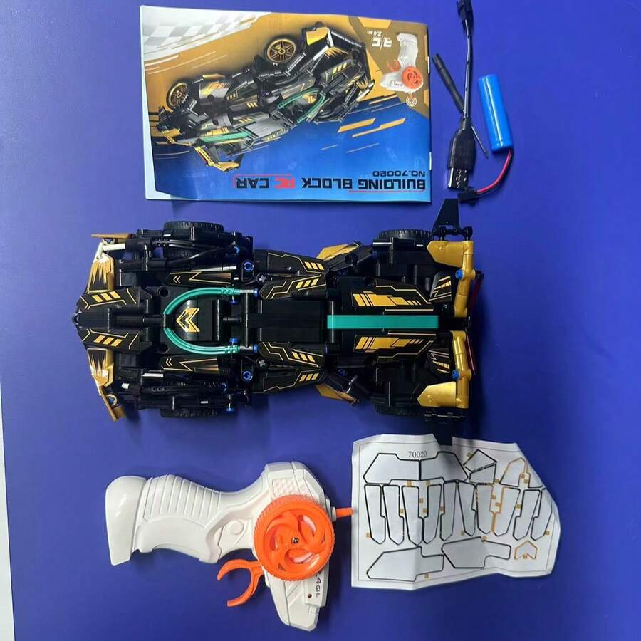 WPOXH B Cool Black Gold Supercar Building Block Remote Control Car Set, High-Quality ABS Plastic Assembled Toy Car, Suitable For Desktop Display In Living Rooms Or Bedrooms, Ideal Choice For Halloween, Children's Puzzle Toys - Cool Remote Control Car In Black - View 1